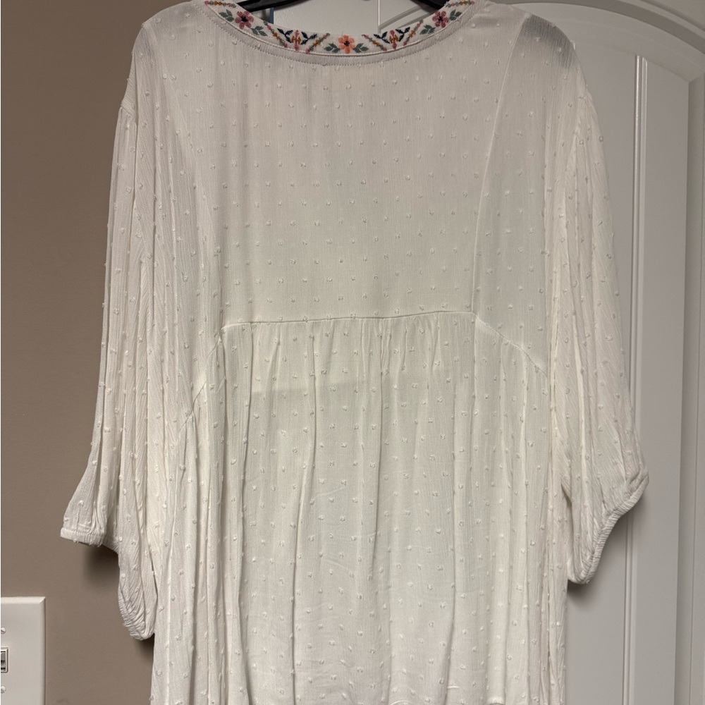 Westbound Boho Blouse with Floral Embroidery - Picture 2 of 3